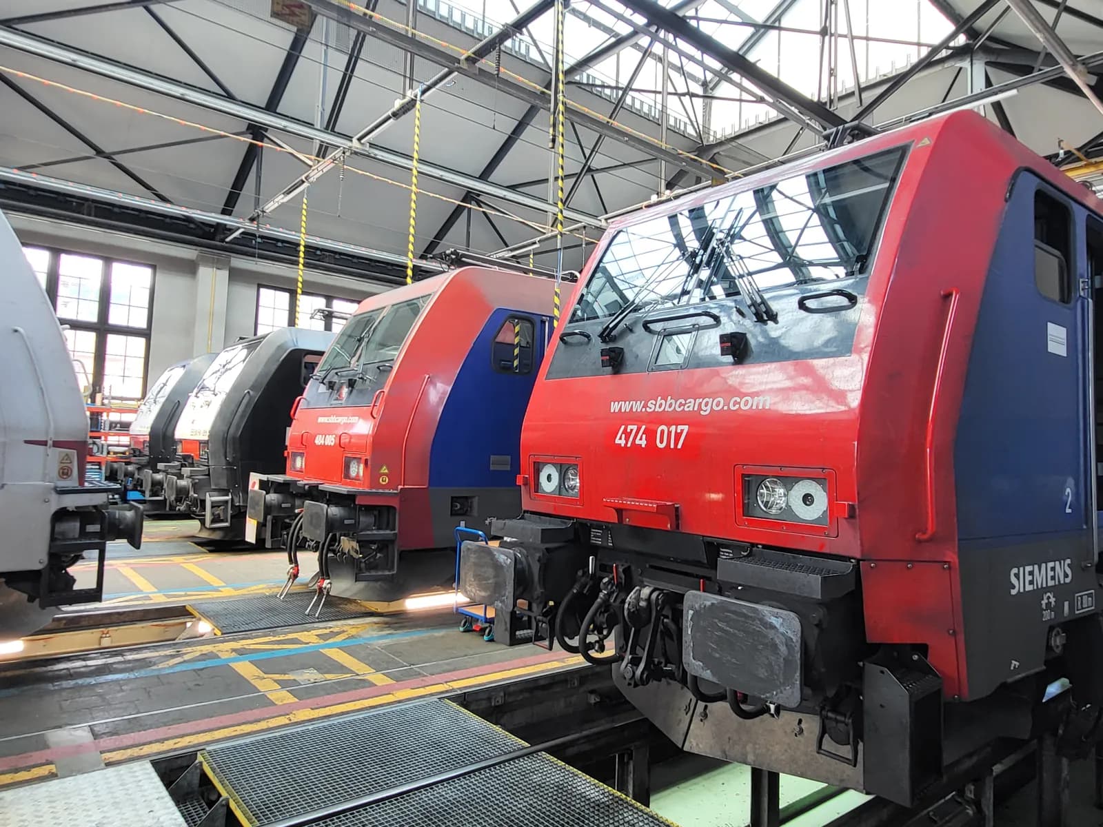 NRail - Elektrolokomotive ES64F4 / BR 189 / EuroSprinter zu verkaufen